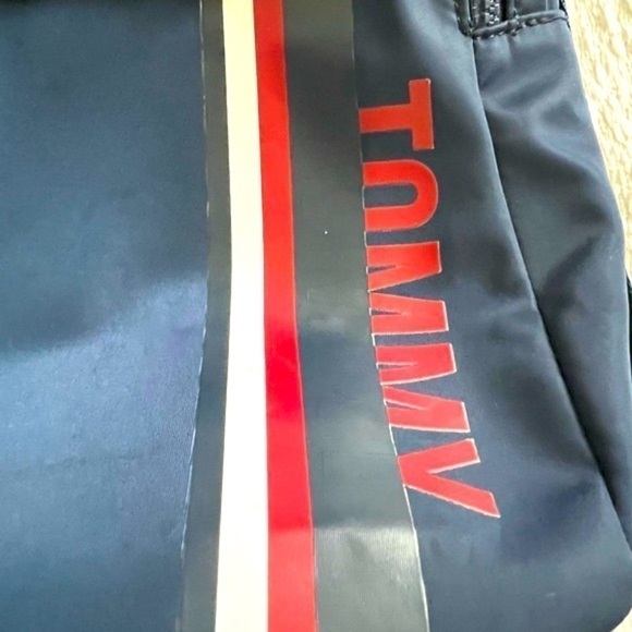 Tommy Hilfiger: NEW Women Nylon Navy back Pack. NWOT - Picture 7 of 10